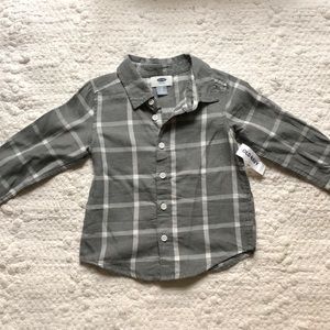 Old Navy gray button down shirt size 3T- NWT